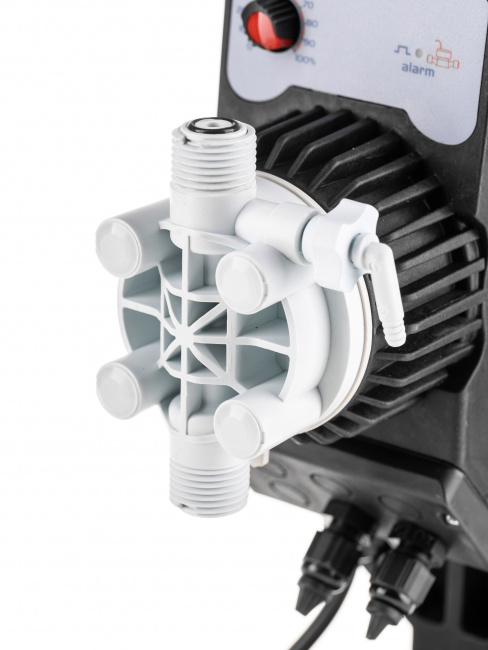 Насос дозирующий SEKO KOMPACT АМС 200 с датчиком LEV-4