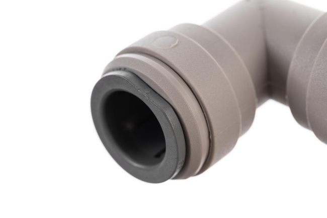 Уголок под трубку 1/2" PI0316S