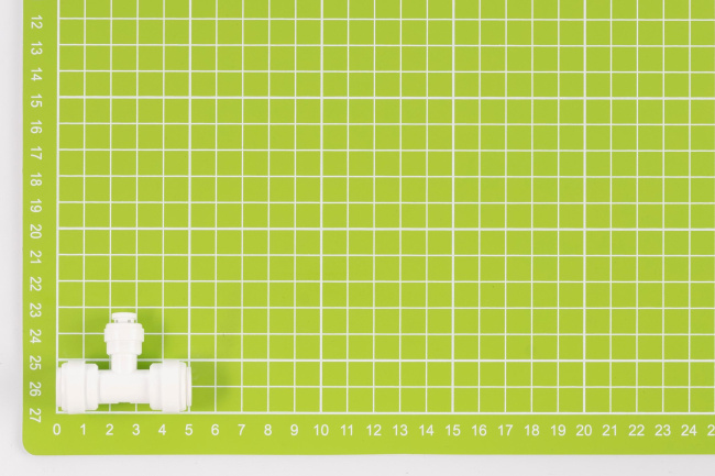 Тройник 3/8-1/4-3/8 трубка-трубка-трубка UT0406