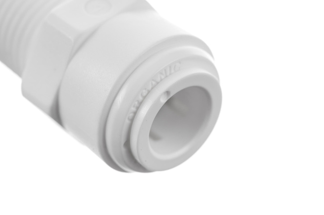 Фитинг прямой 3/8-3/8 трубка-резьба MC0606